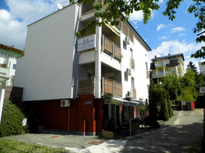 Гостиница Apartments and Rooms Trsje, Загреб